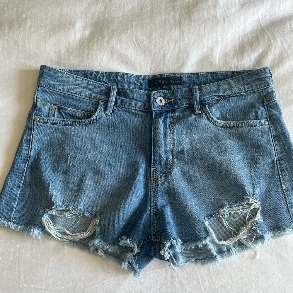 GUESS JEAN SHORTS SIZE 31
